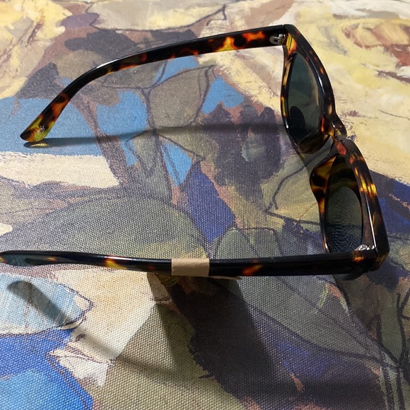RAE DUNN. Sunglasses main image 5